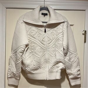 NWOT Loro Piana White Cashmere Zipped Women's Jacket, Size 40 (pit to pit 24 in)